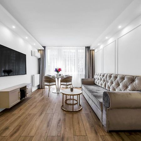 Warsaw Centrum Apartment - Workspace, Balcony - By Rentujemy Bagian luar foto