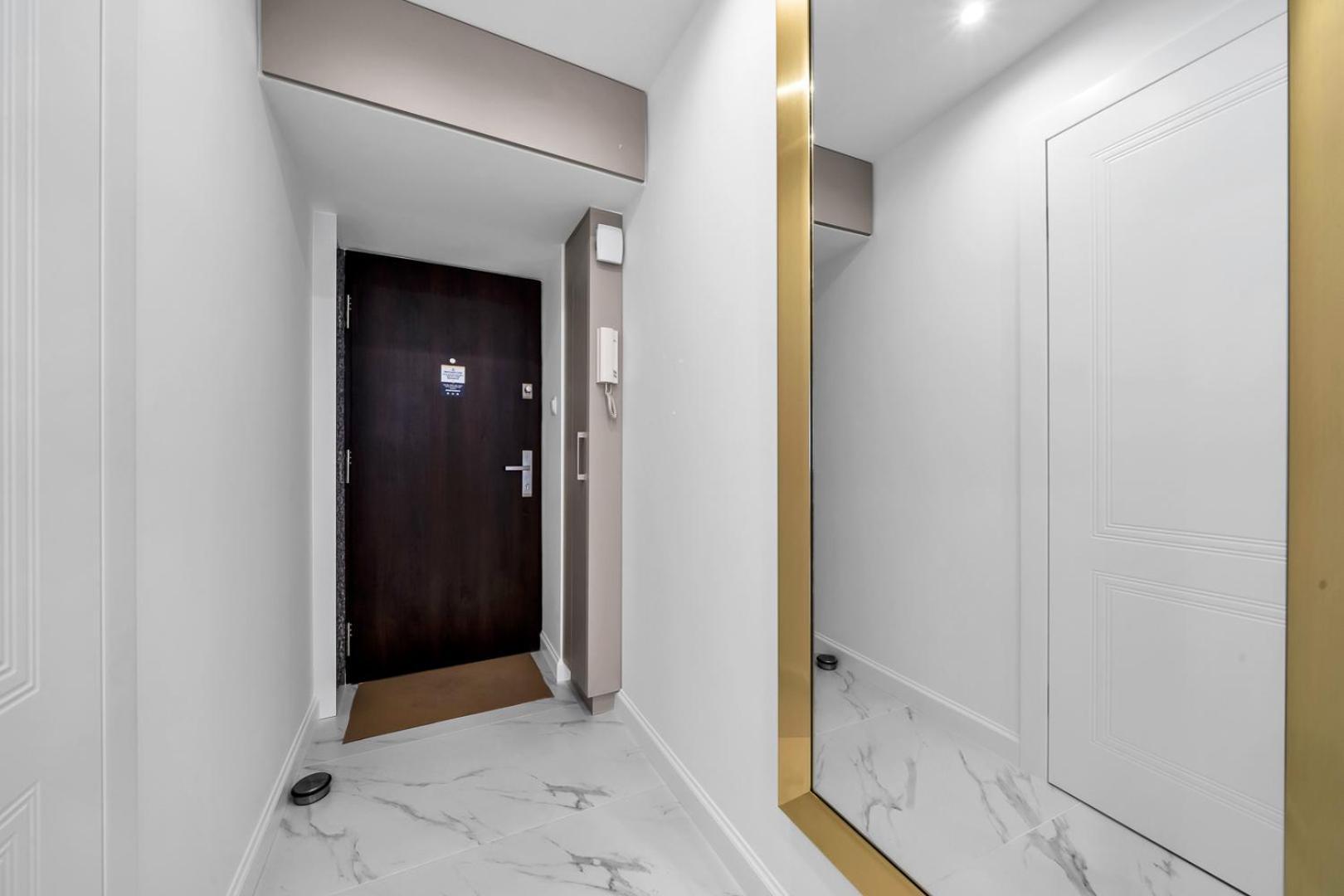 Warsaw Centrum Apartment - Workspace, Balcony - By Rentujemy Bagian luar foto